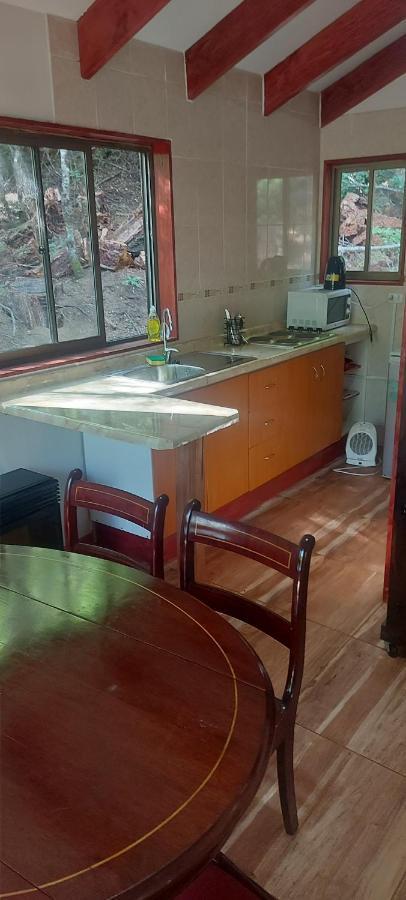 Cafeteria Y Cabanas Eluney